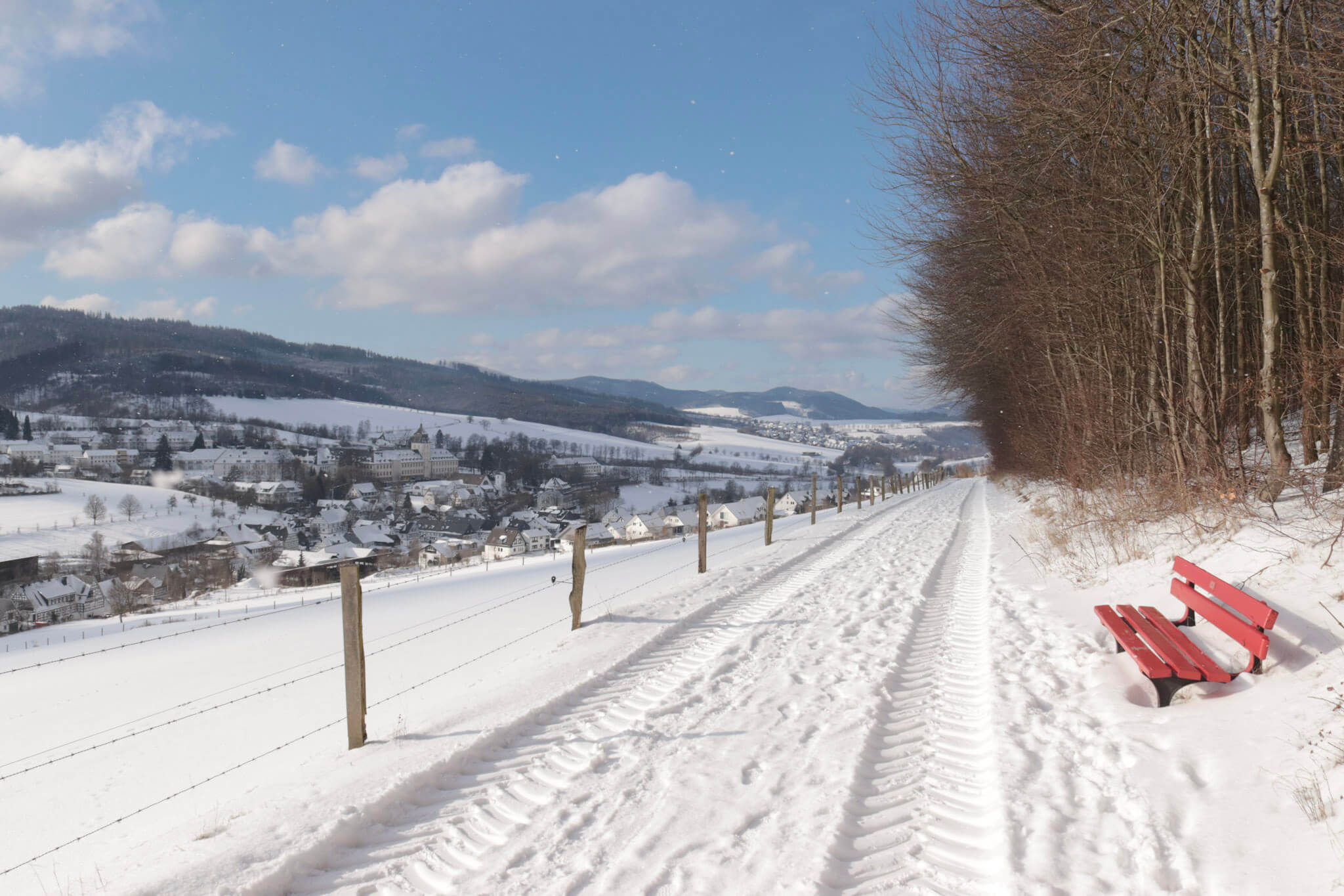 Schöne winterliche Landschaft in unmittelbarer Nähe von Grafschaft
